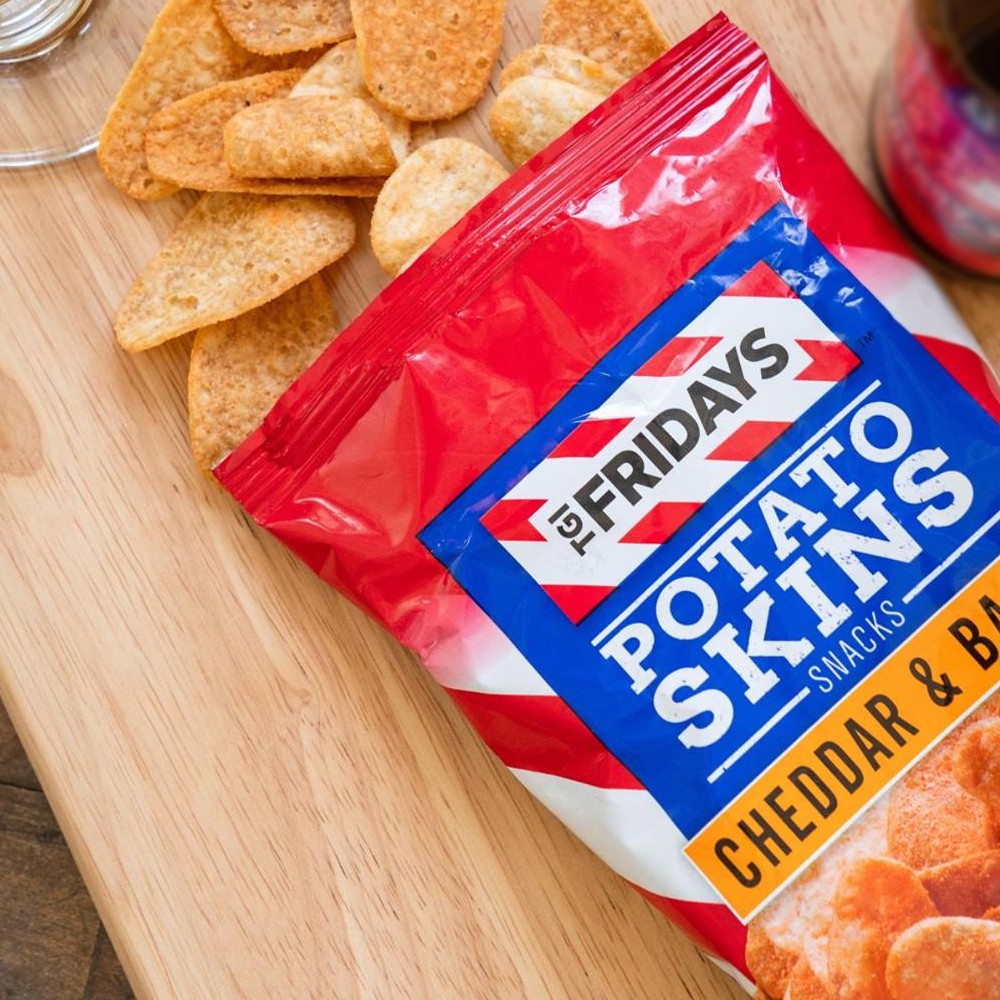 Snack de Cáscaras de Papa Queso y Tocino T.G.I. Friday's 28 g