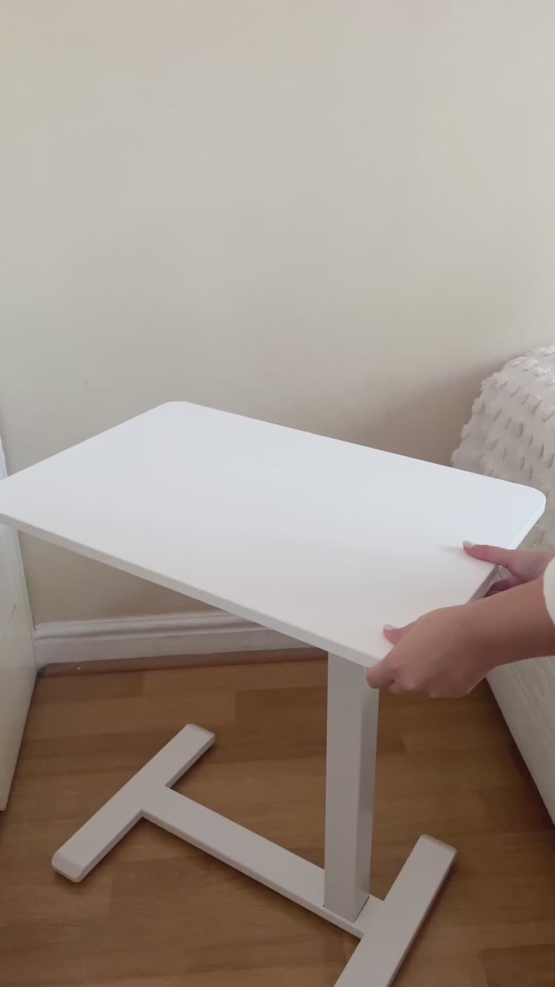 Mesa Lateral de Altura Regulable Con Encimera Abatible Blanca Assen 1 un